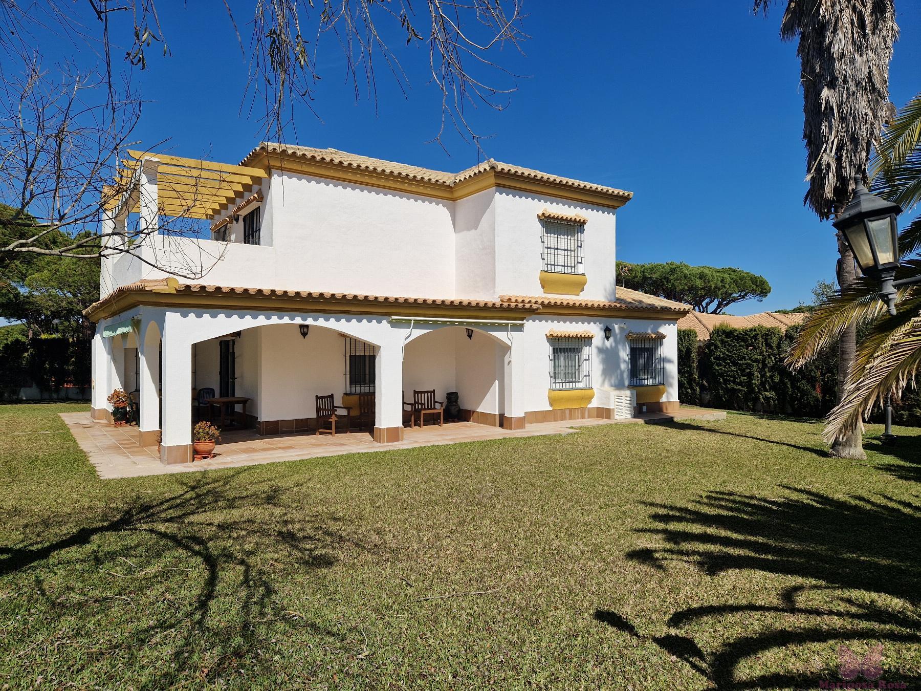 For sale of chalet in Conil