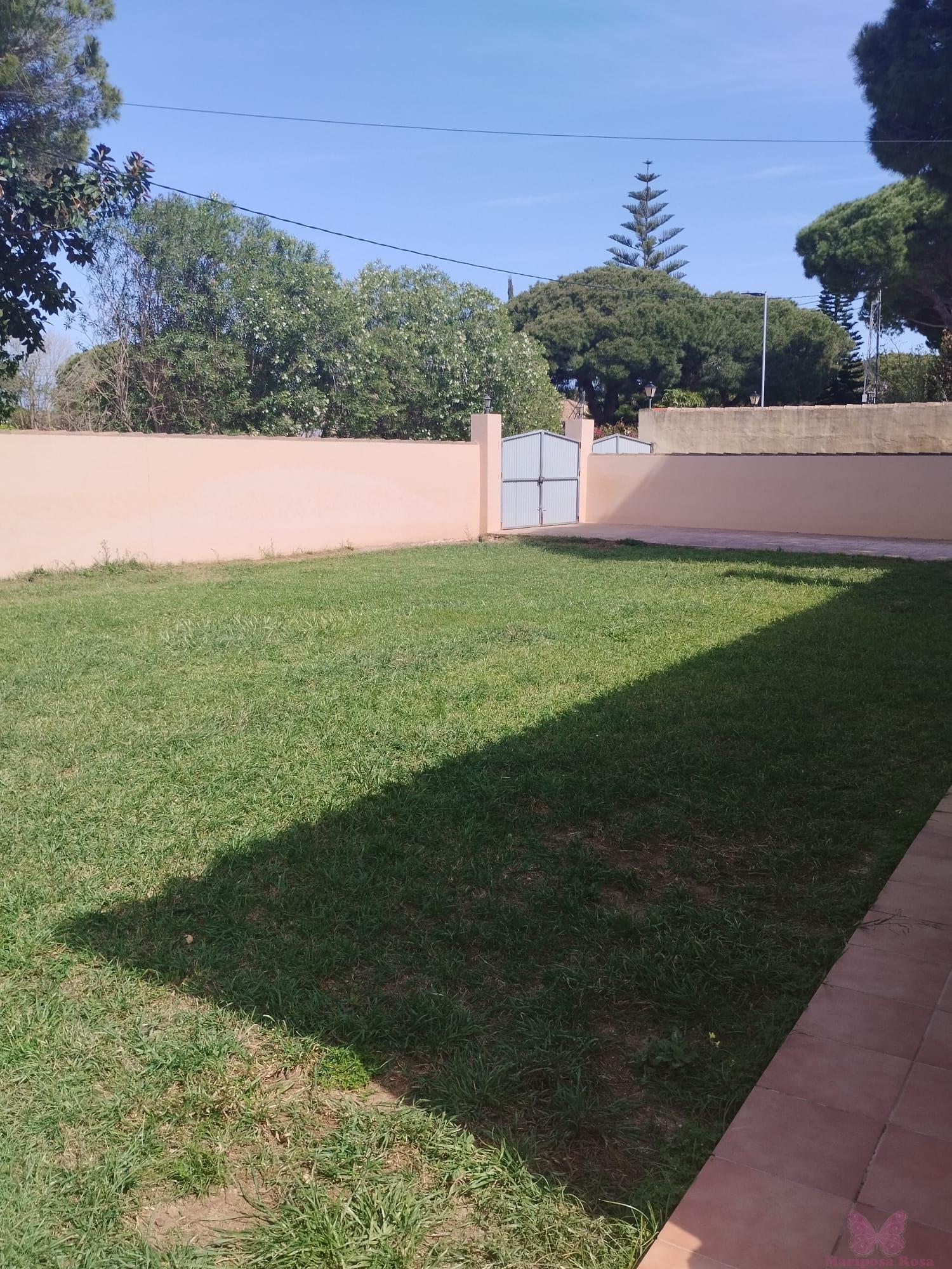 For sale of chalet in Chiclana de la Frontera