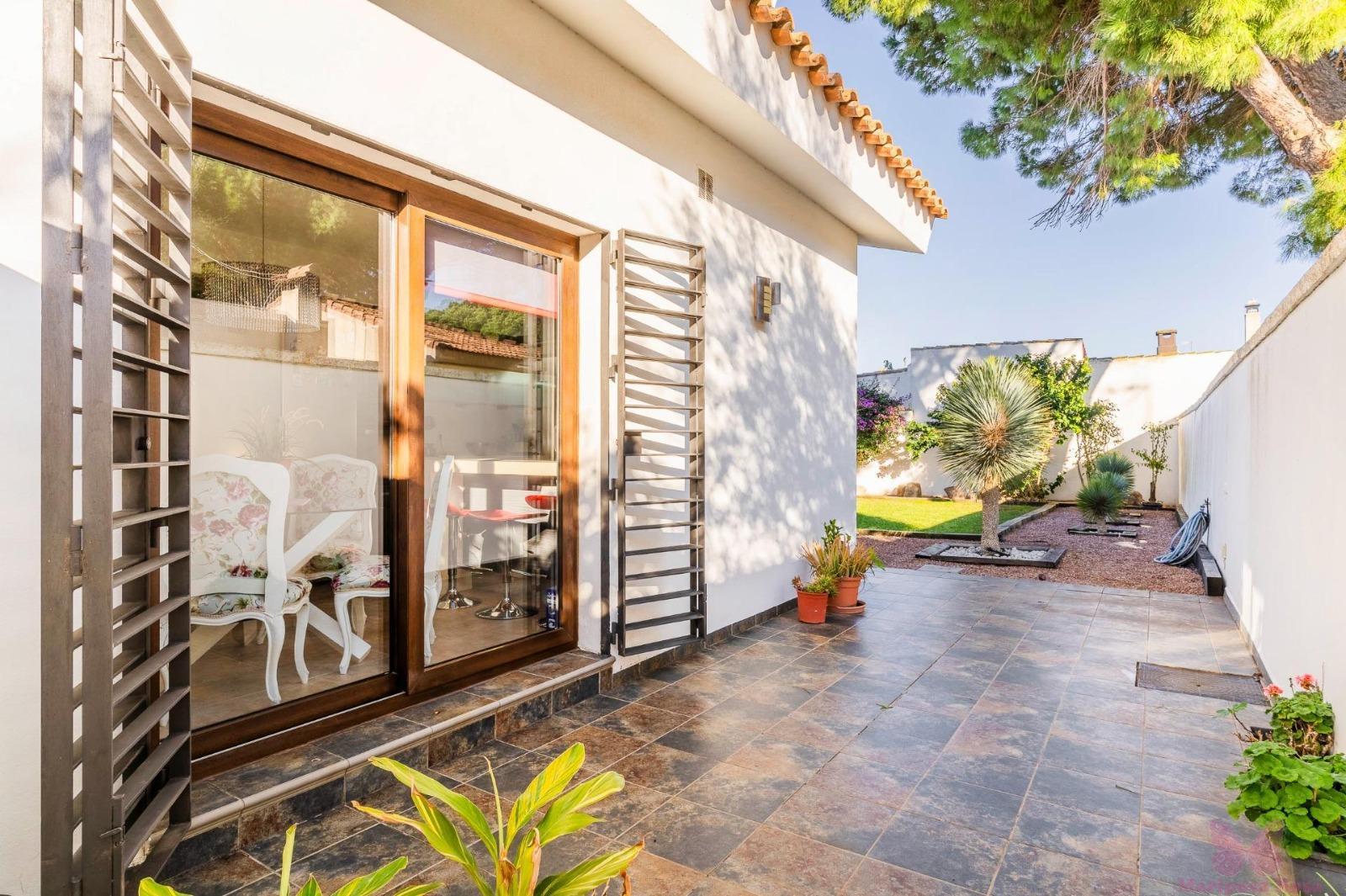 For sale of chalet in Chiclana de la Frontera