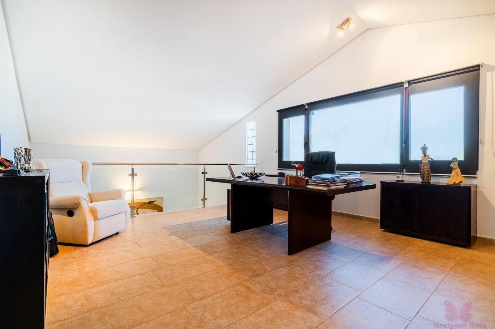 For sale of chalet in Chiclana de la Frontera