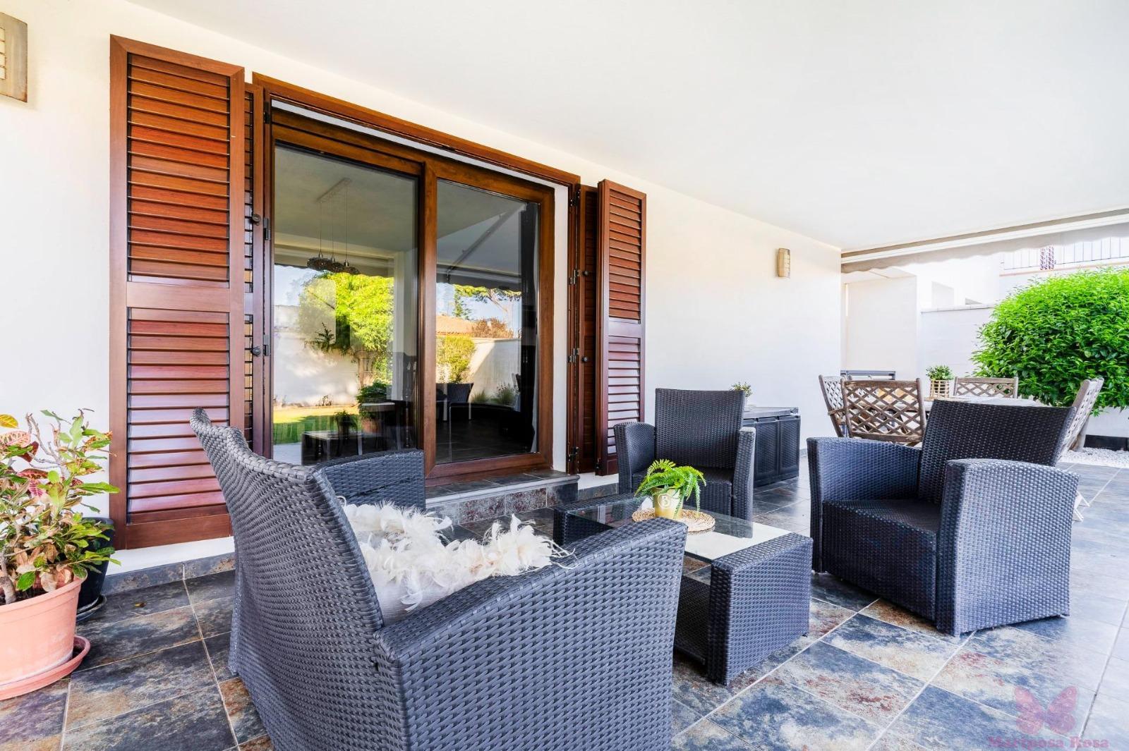 For sale of chalet in Chiclana de la Frontera