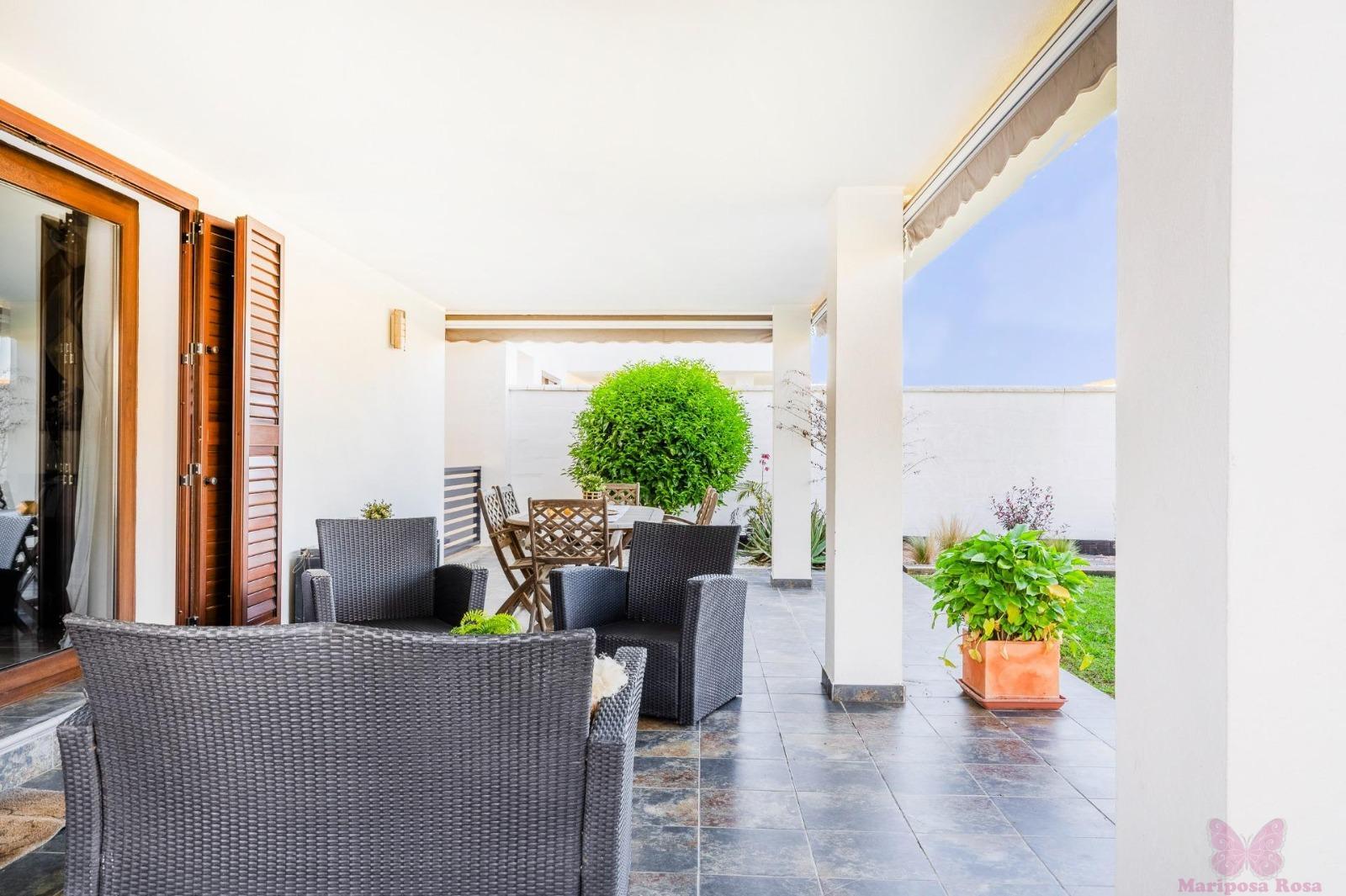 For sale of chalet in Chiclana de la Frontera