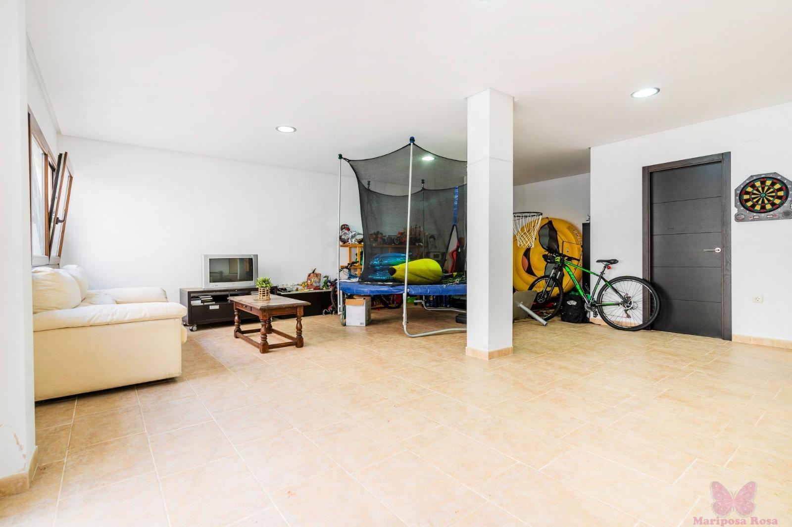 For sale of chalet in Chiclana de la Frontera