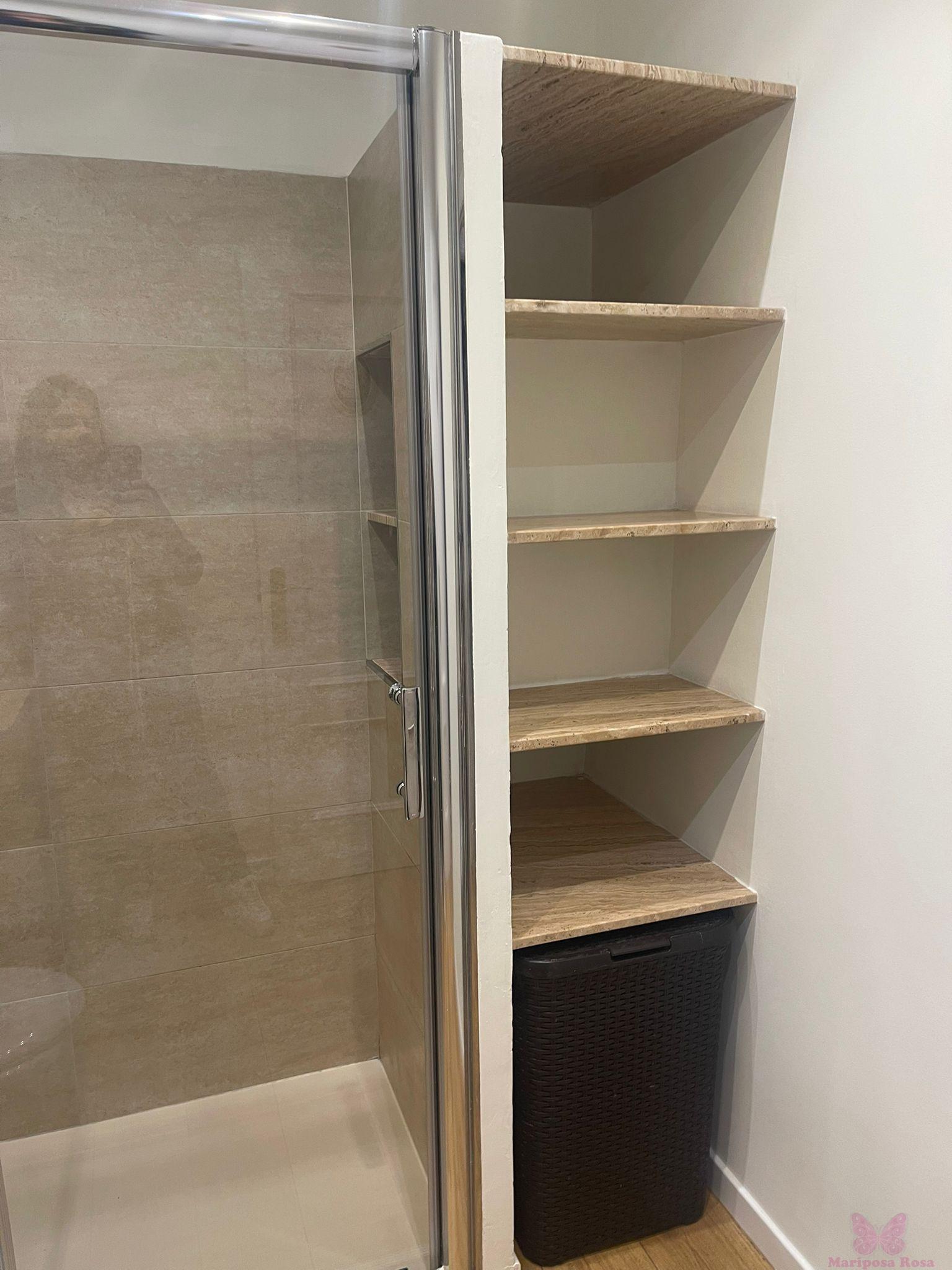 Suite bathroom