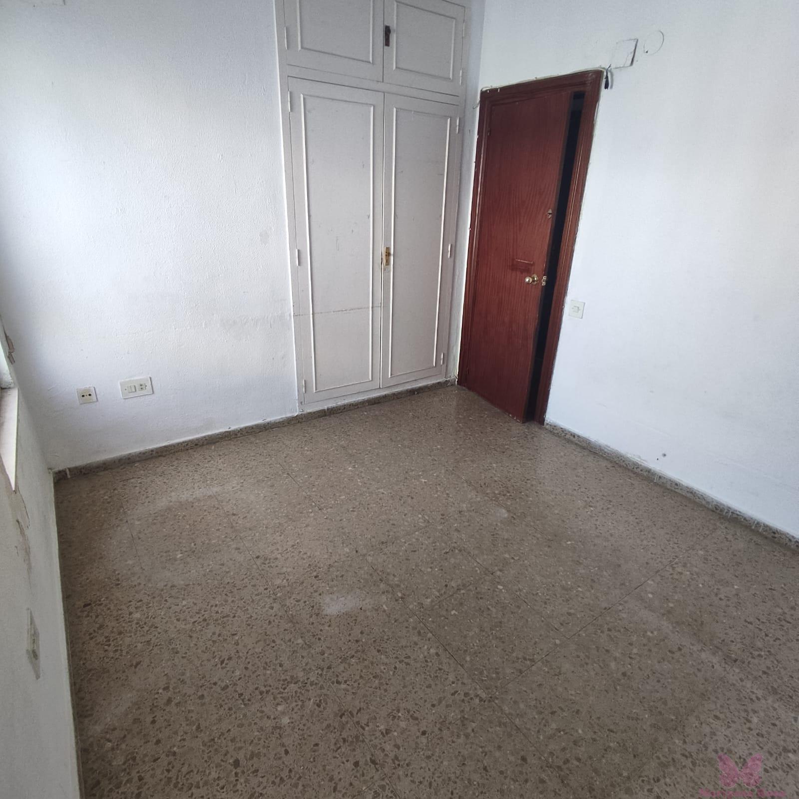 For sale of flat in Cádiz