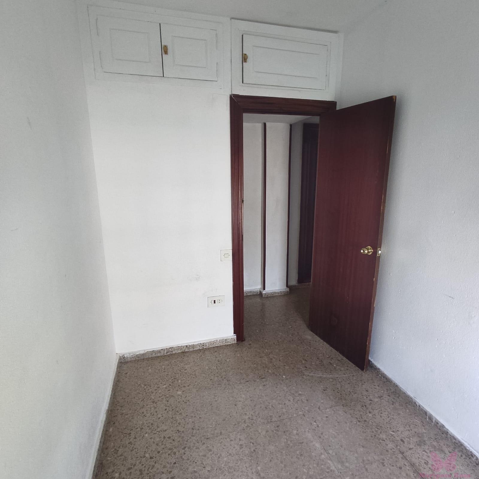 For sale of flat in Cádiz