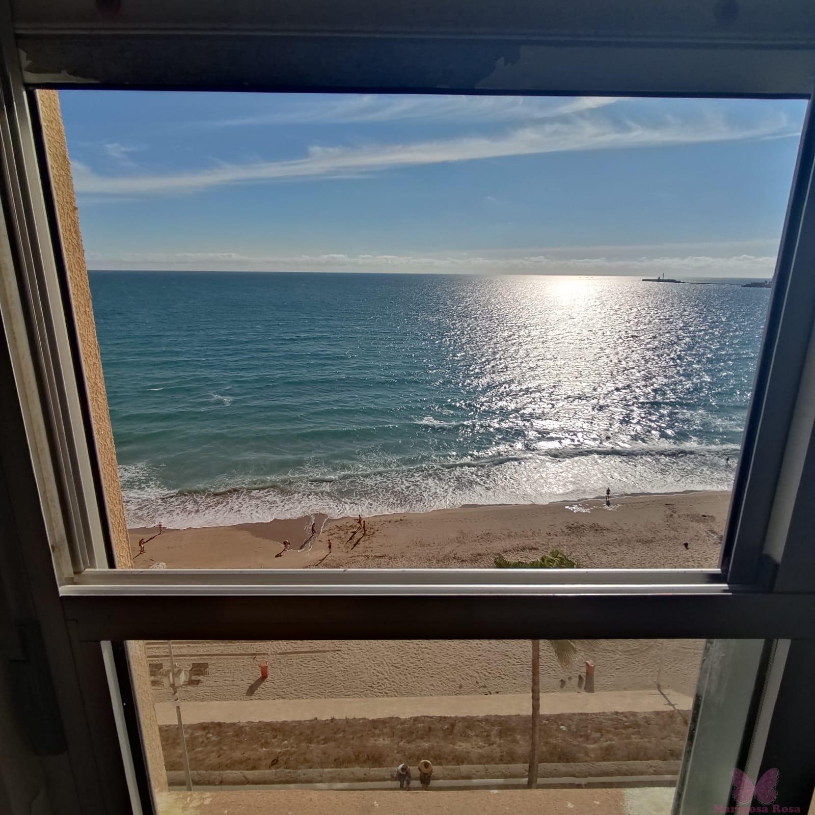 For sale of flat in Cádiz