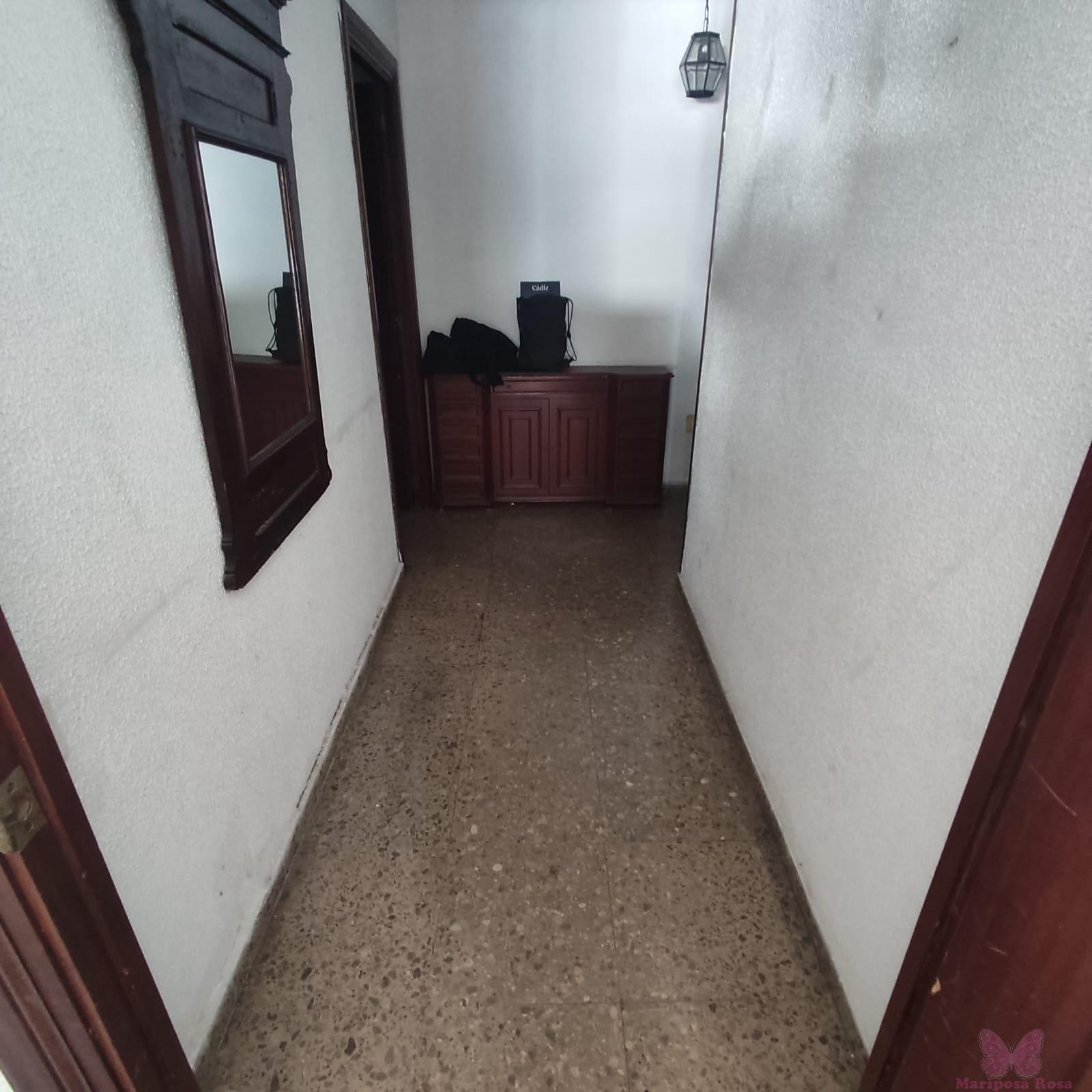 For sale of flat in Cádiz