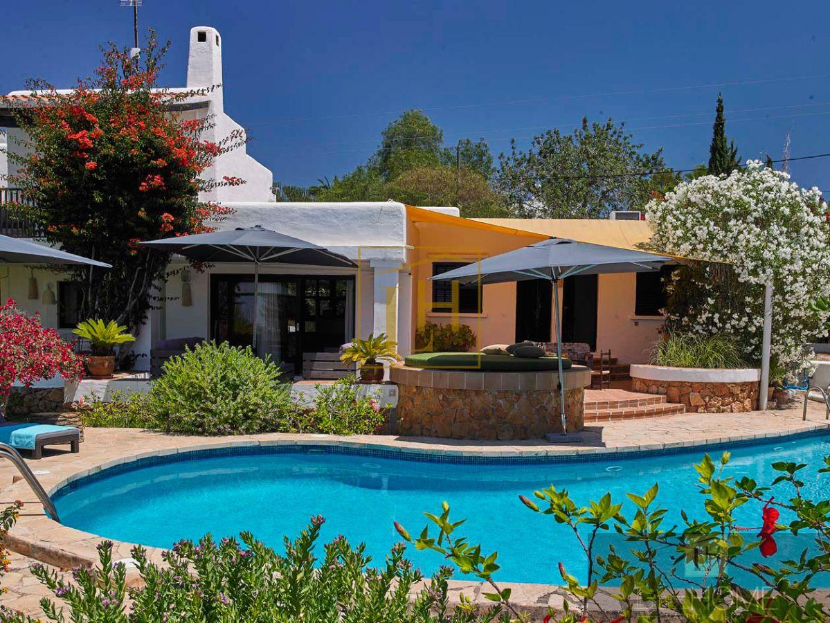 For sale of house in Santa Eulalia del Río