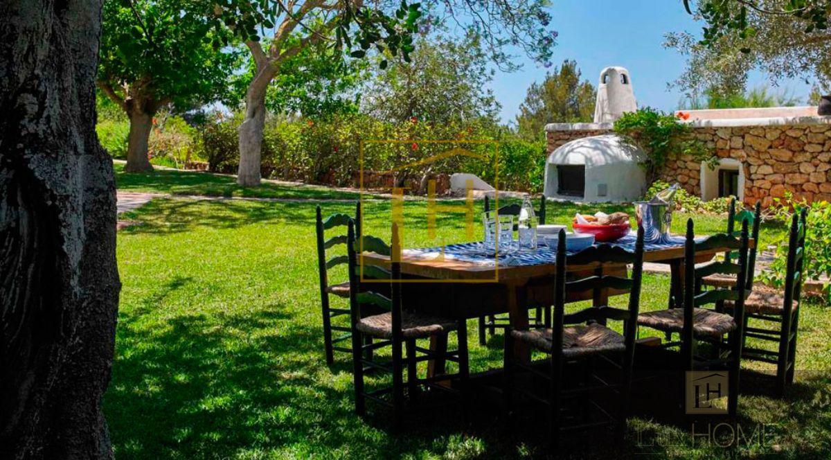 For sale of house in Santa Eulalia del Río