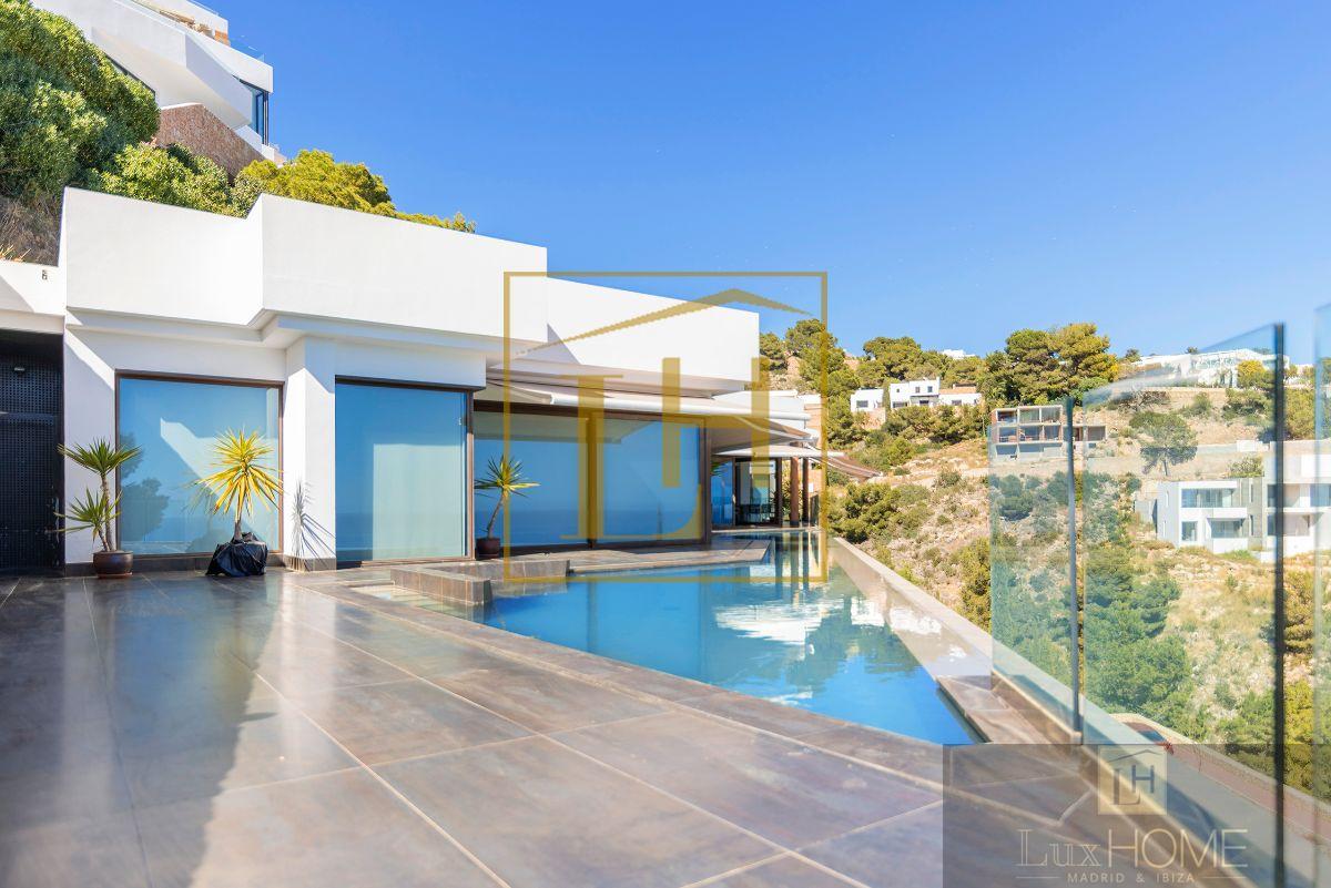 Venta de villa en Santa Eulalia del Río