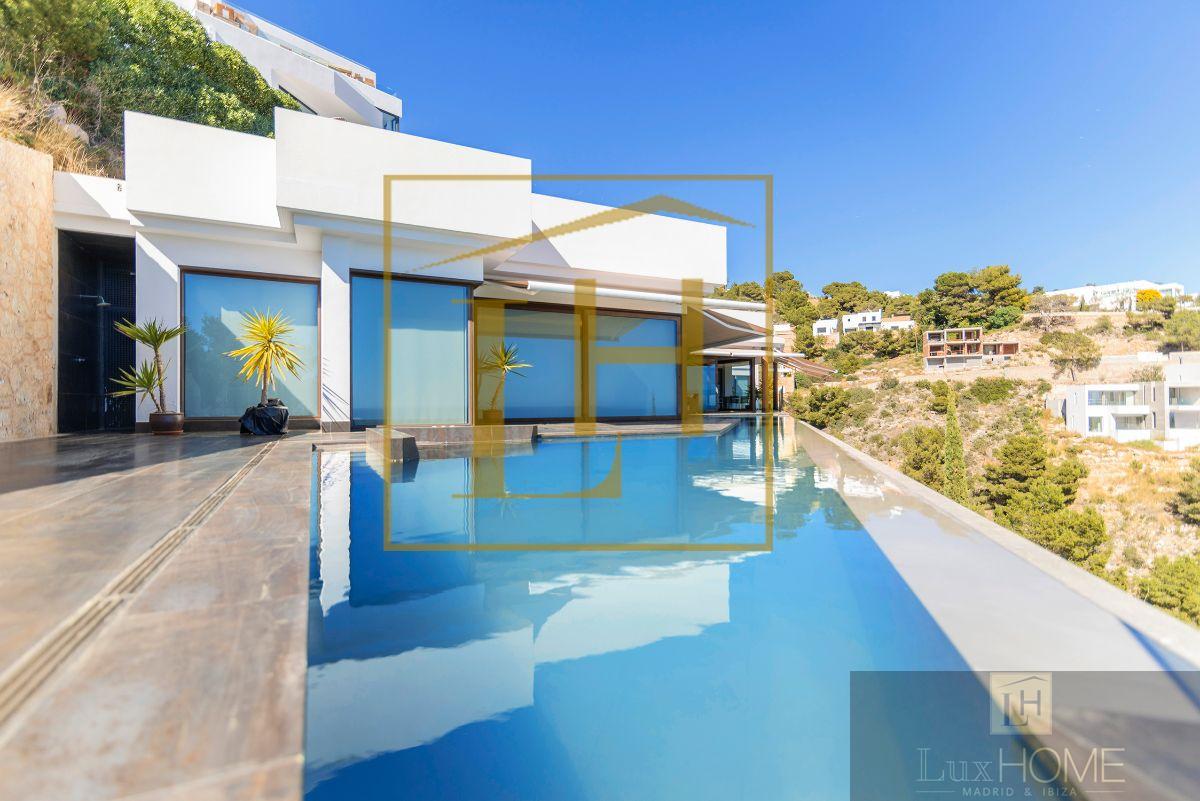 For sale of villa in Santa Eulalia del Río