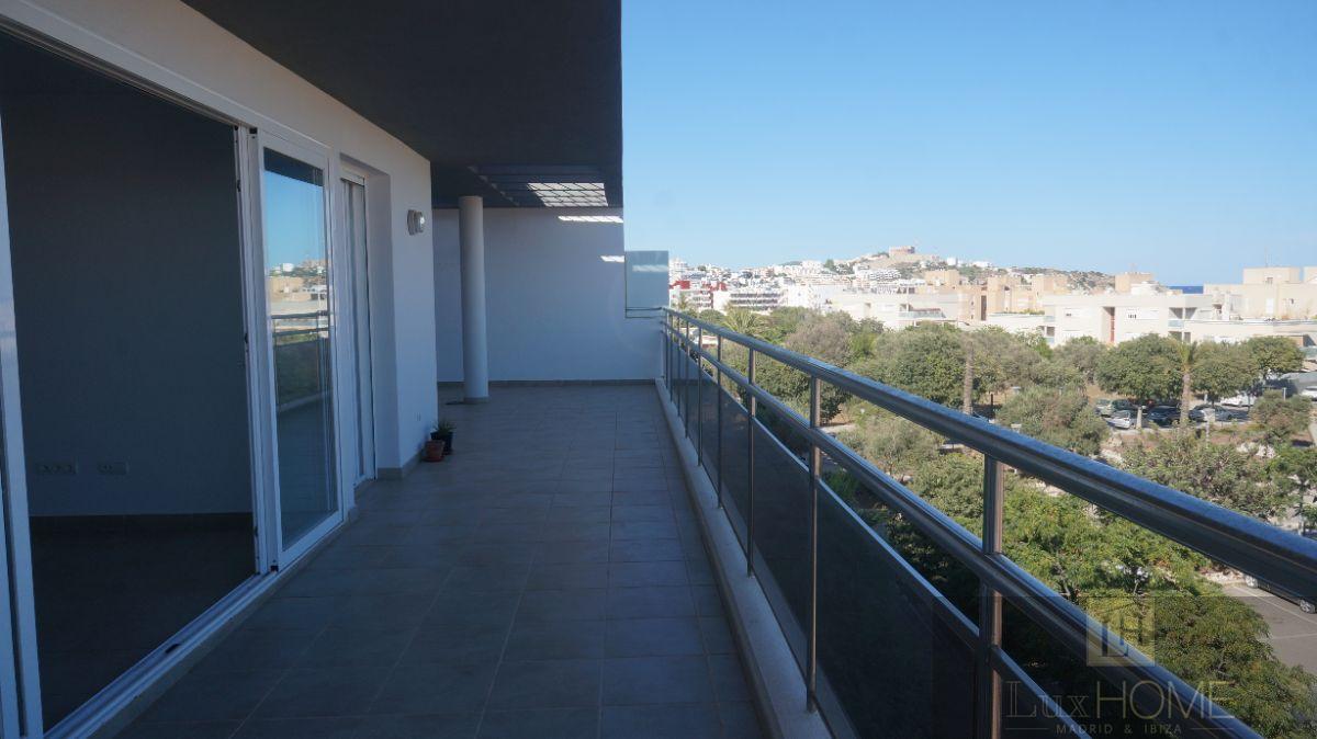 For sale of penthouse in Ibiza