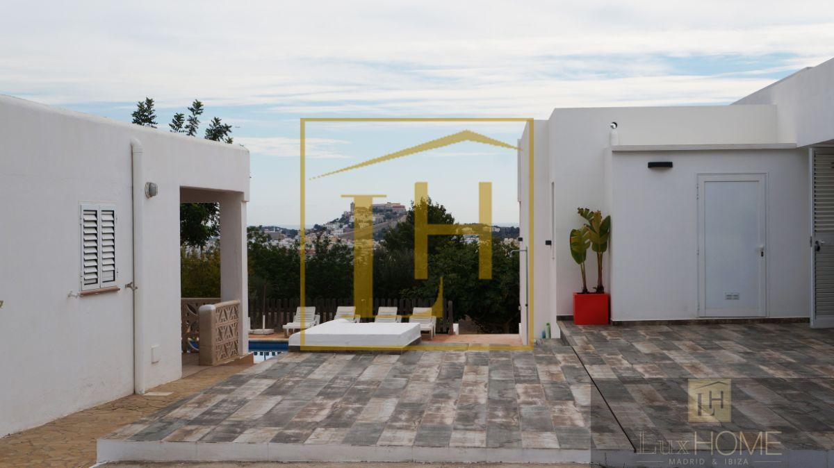 For sale of house in Ibiza