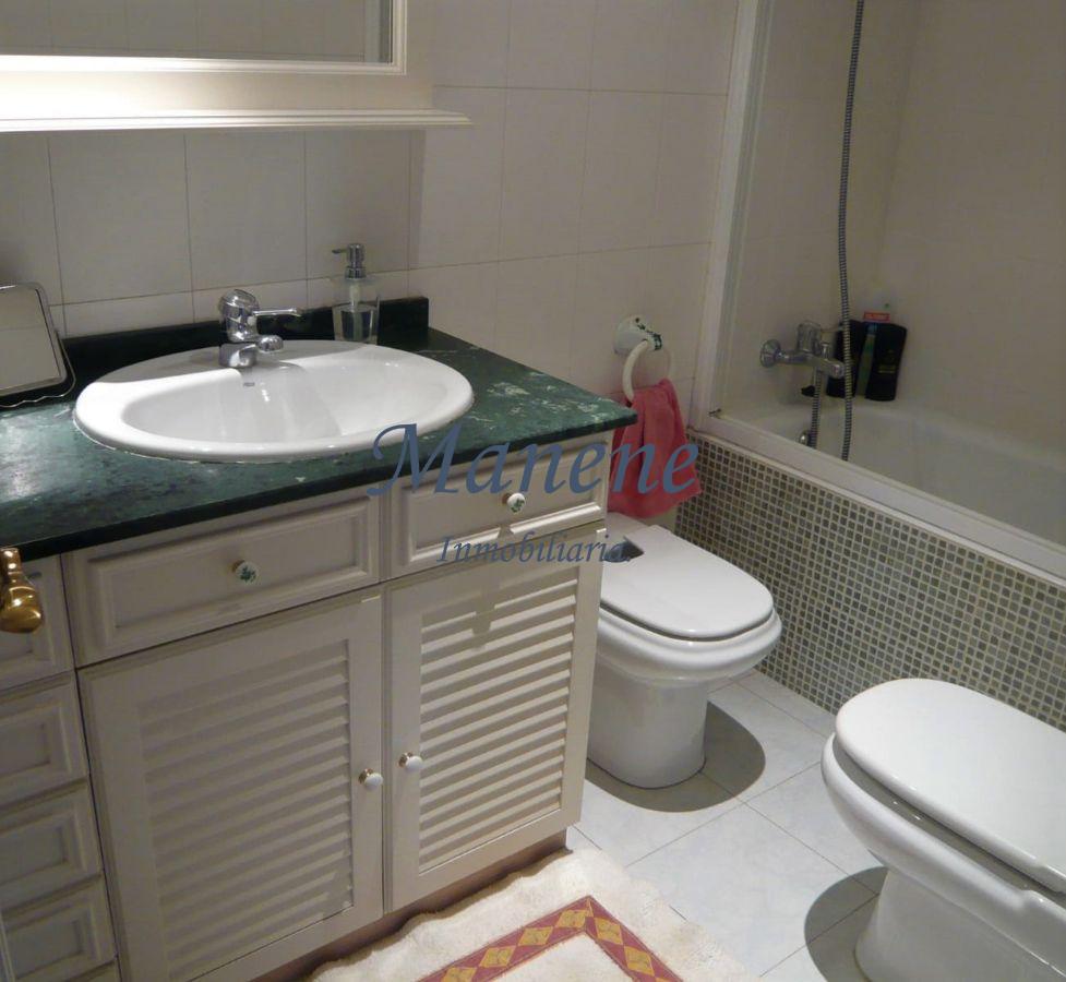 For sale of flat in Getxo