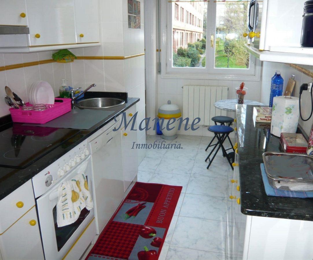 For sale of flat in Getxo