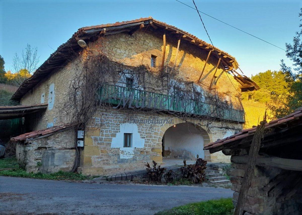 For sale of rural property in Larrabetzu