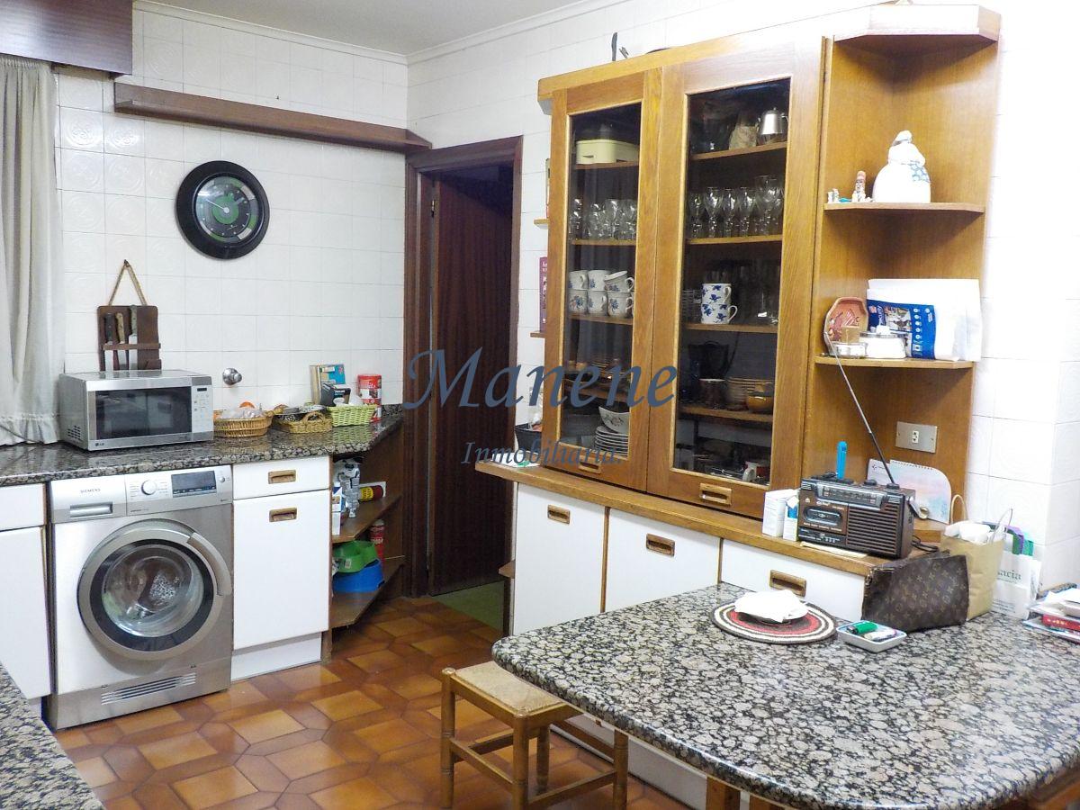 For sale of flat in Getxo