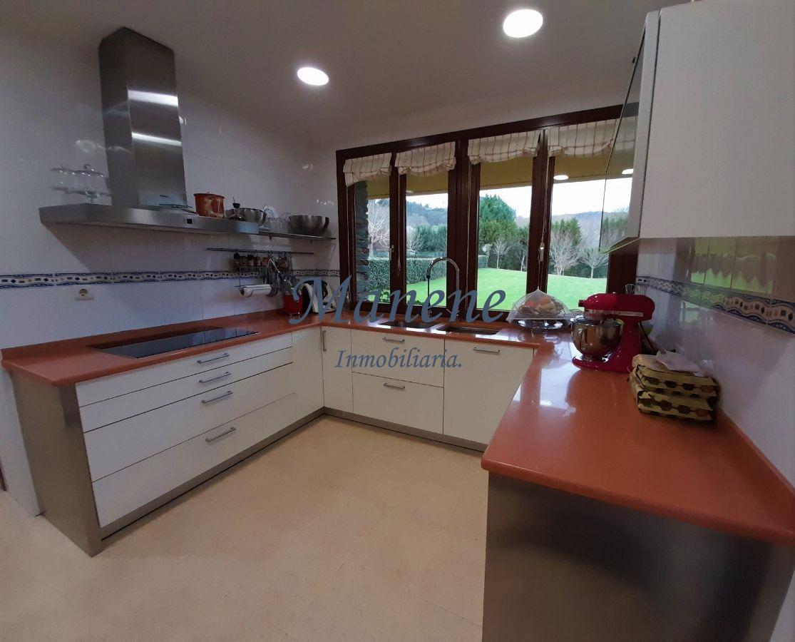 For sale of chalet in Loiu