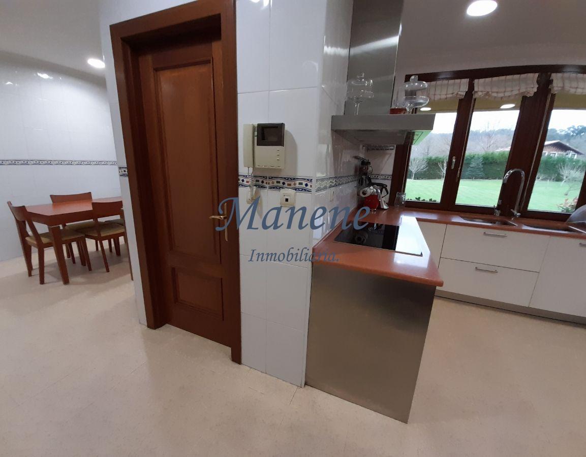 For sale of chalet in Loiu