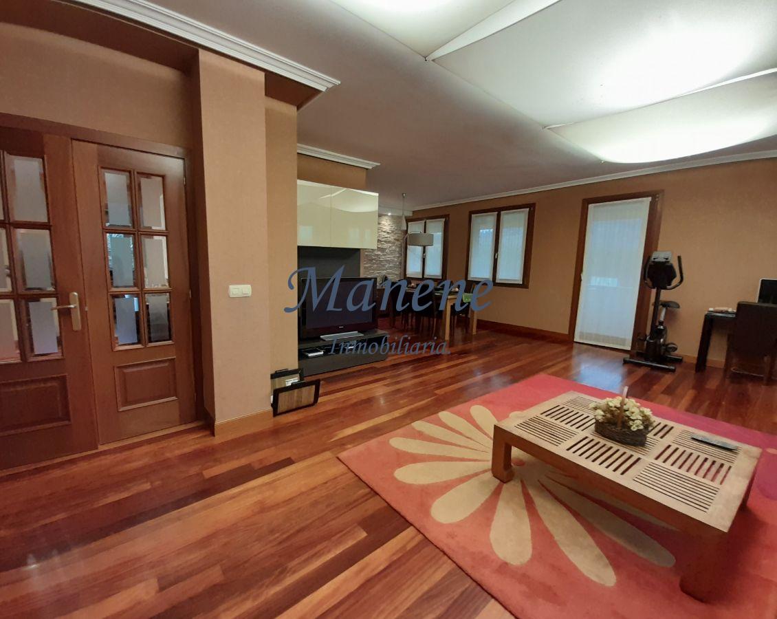 For sale of chalet in Loiu