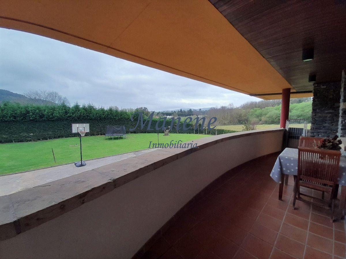 For sale of chalet in Loiu