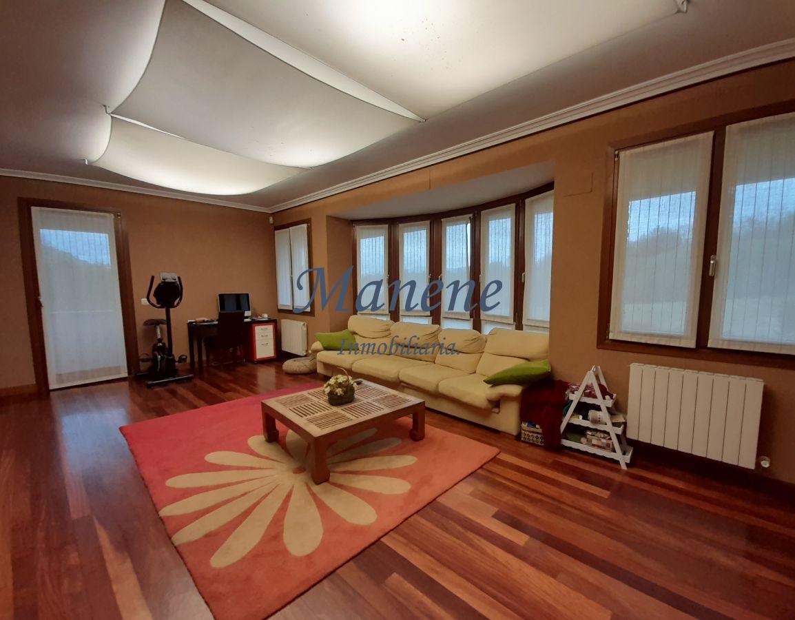 For sale of chalet in Loiu