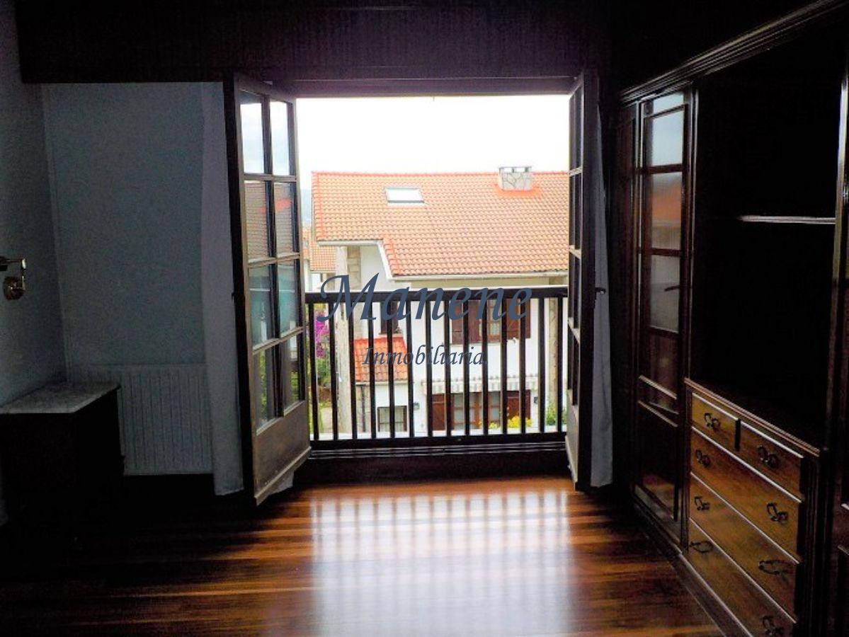 For sale of chalet in Getxo