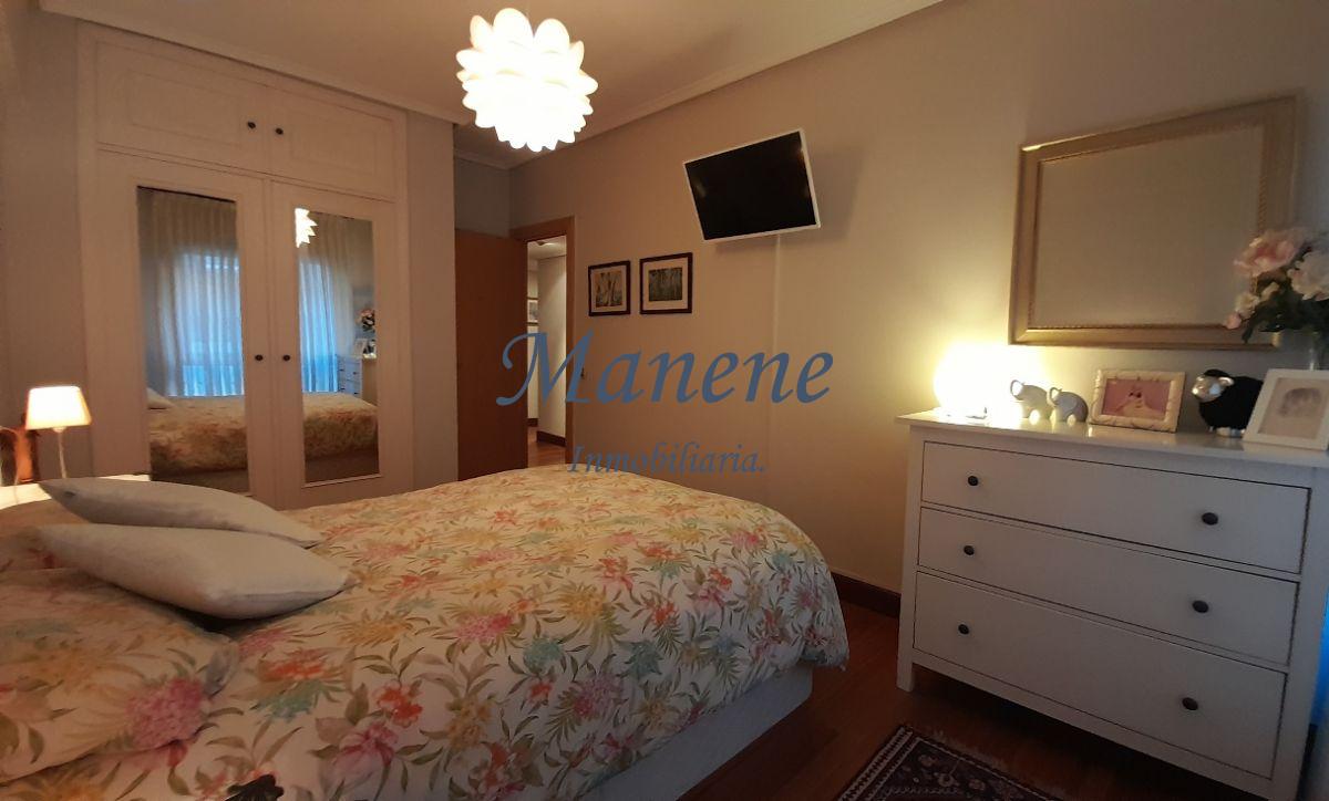 For sale of flat in Getxo