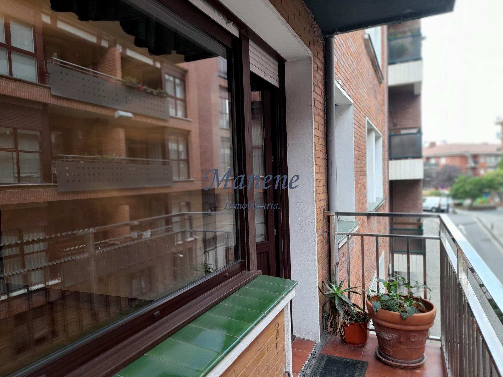 For sale of flat in Getxo