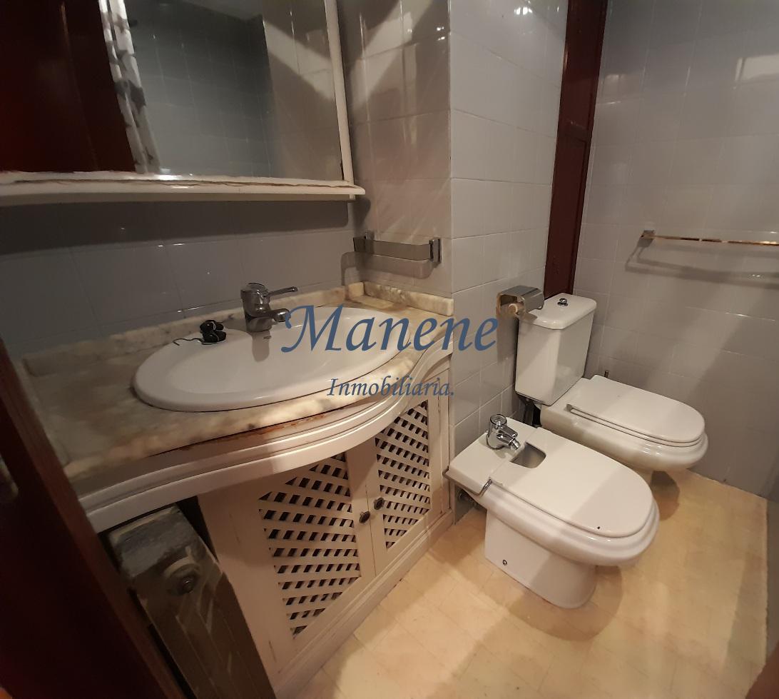 For sale of flat in Getxo