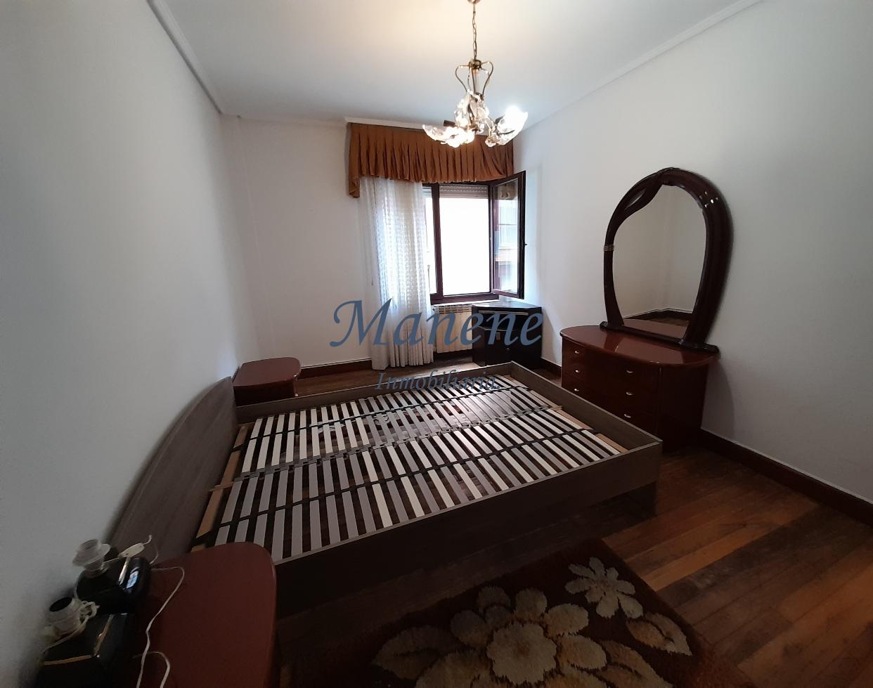 For sale of flat in Getxo