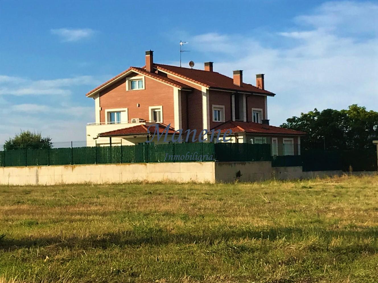 For sale of chalet in La Rioja