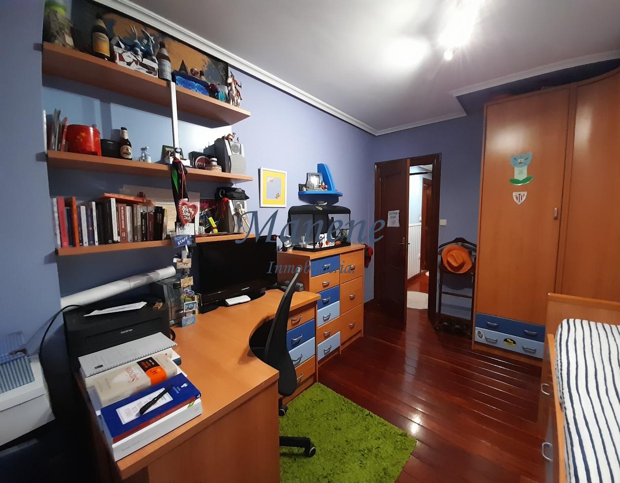 For sale of flat in Berango