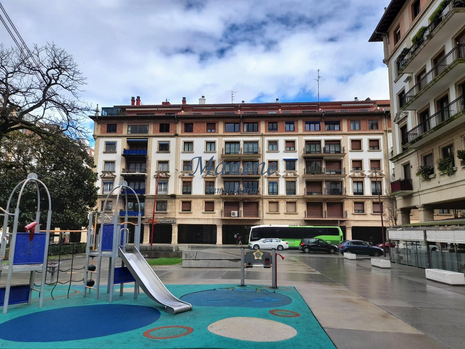 For sale of flat in Getxo