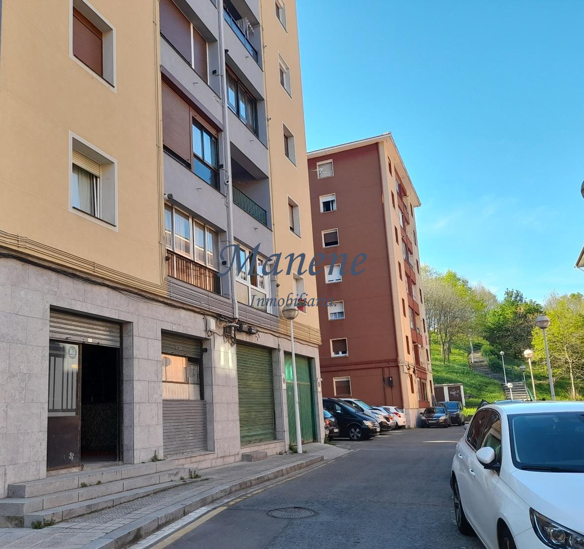 Venta de local comercial en Bilbao