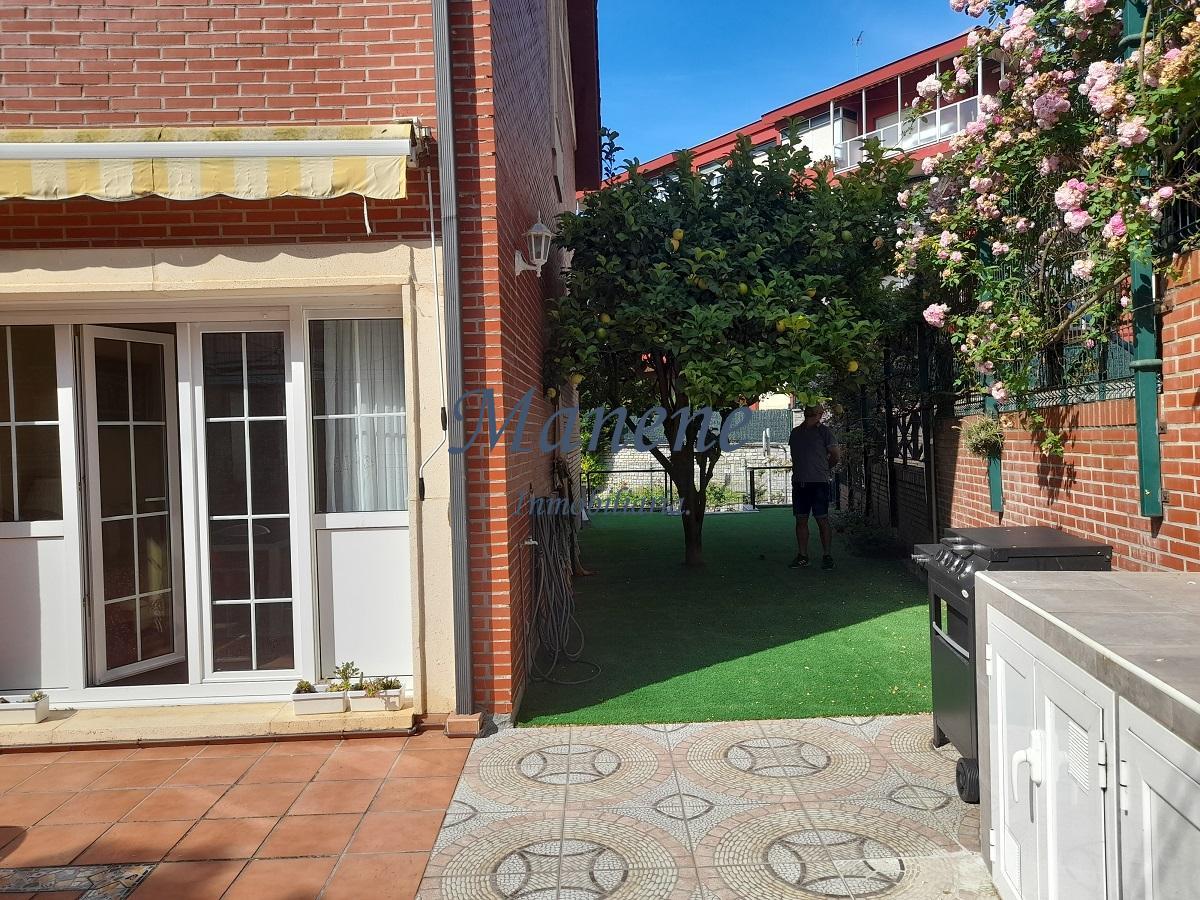For sale of chalet in Gorliz