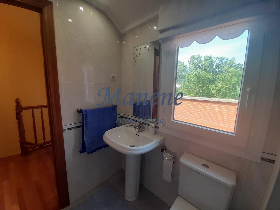For sale of chalet in Gorliz
