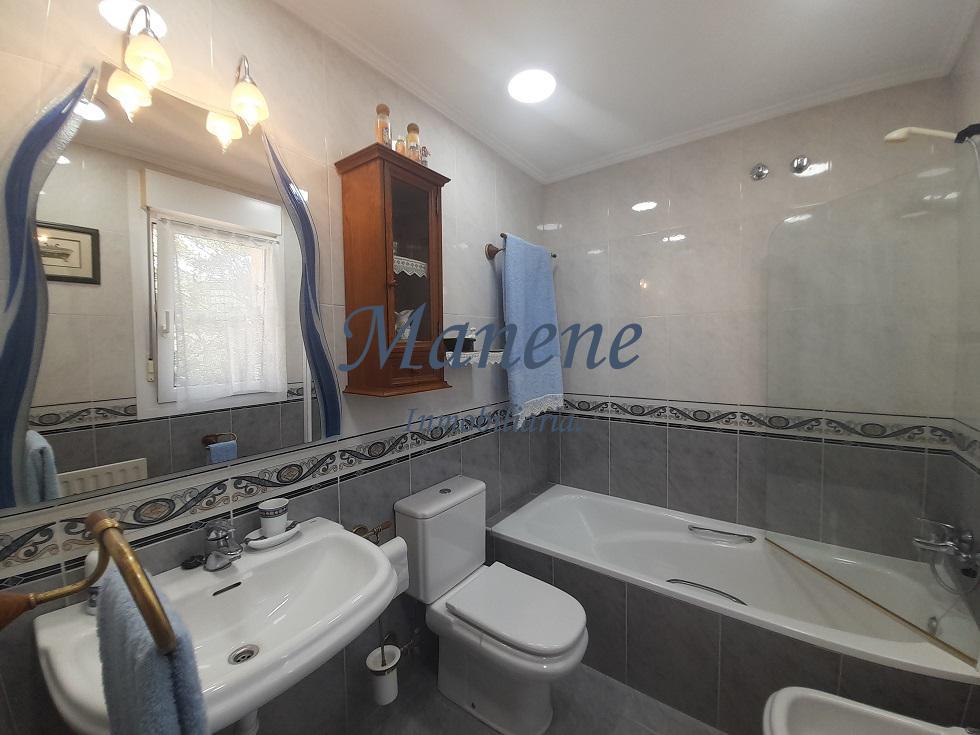 For sale of chalet in Gorliz