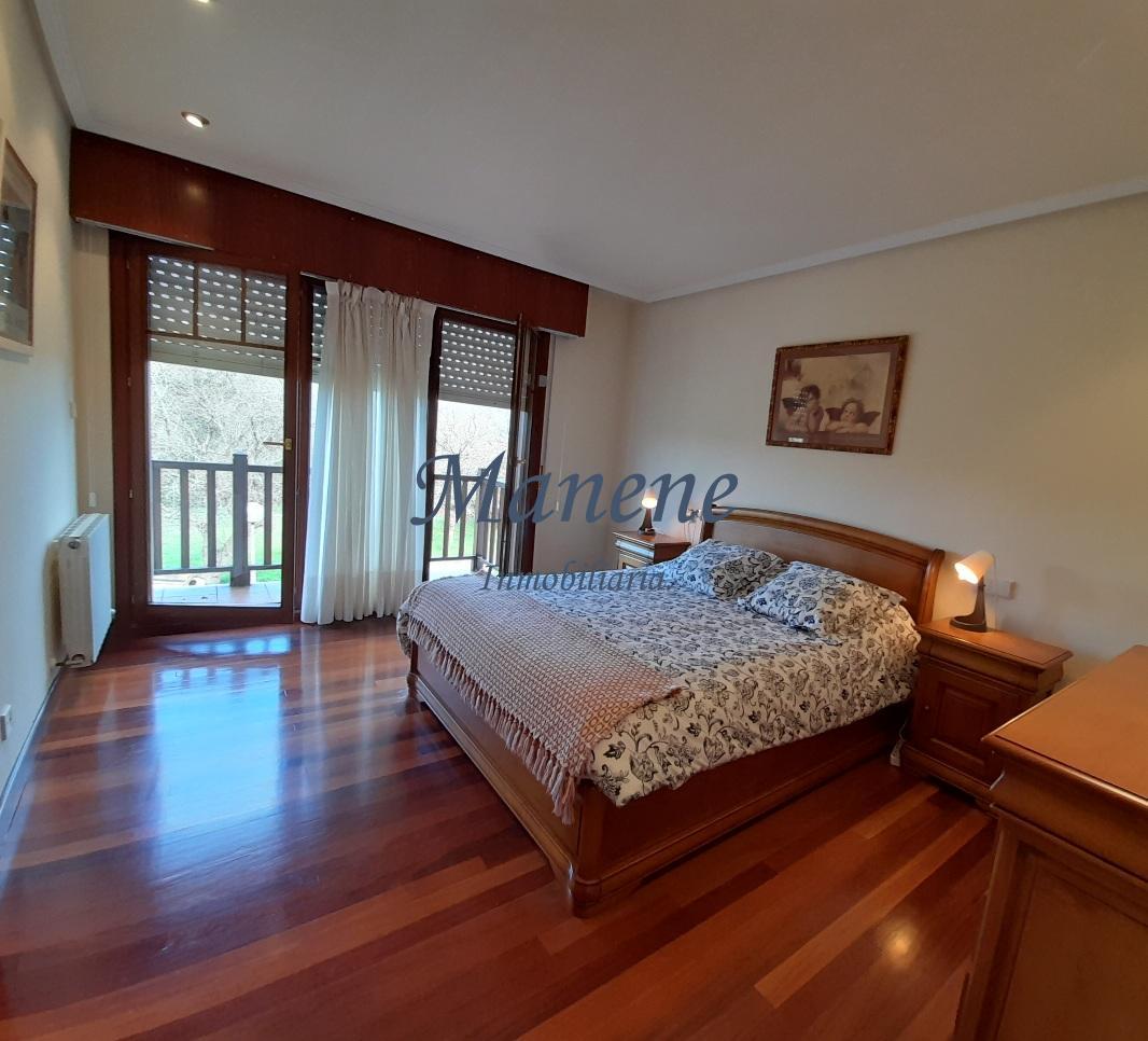 Venta de finca rústica en Laukiz