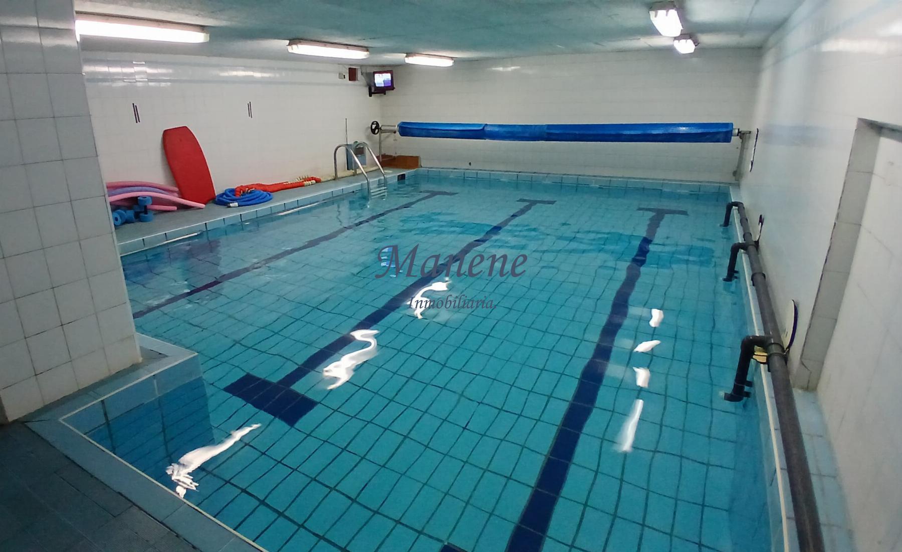 For sale of commercial in Getxo