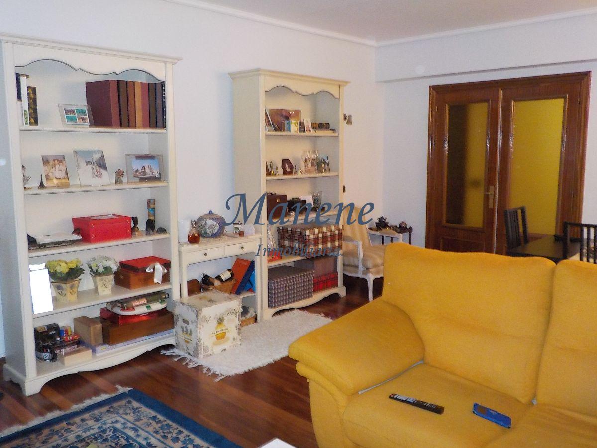 For sale of flat in Getxo