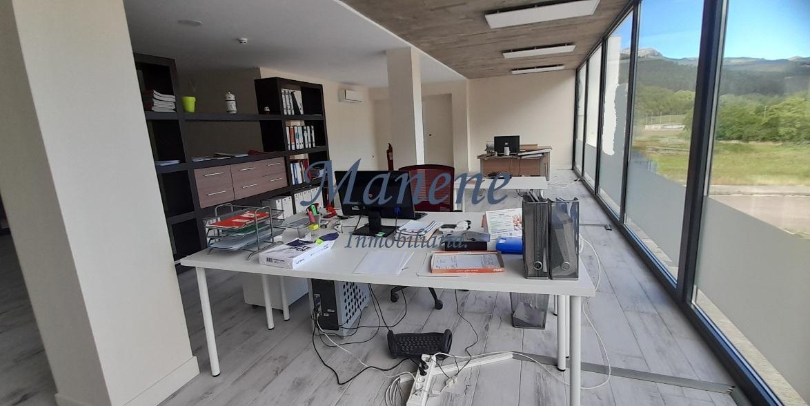 Venta de nave en Ramales de la Victoria