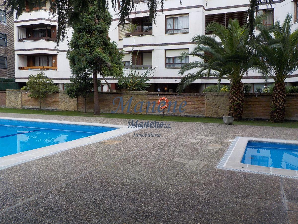 For sale of flat in Getxo