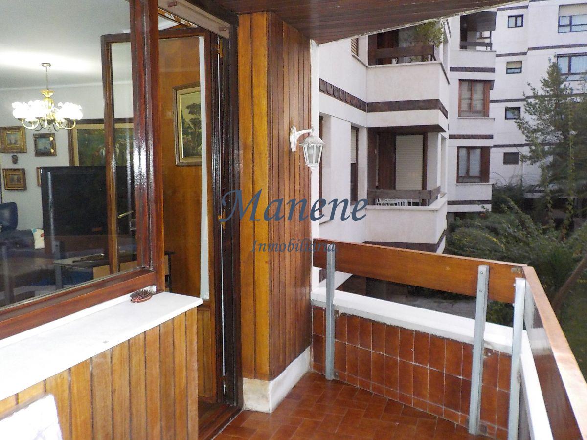 For sale of flat in Getxo