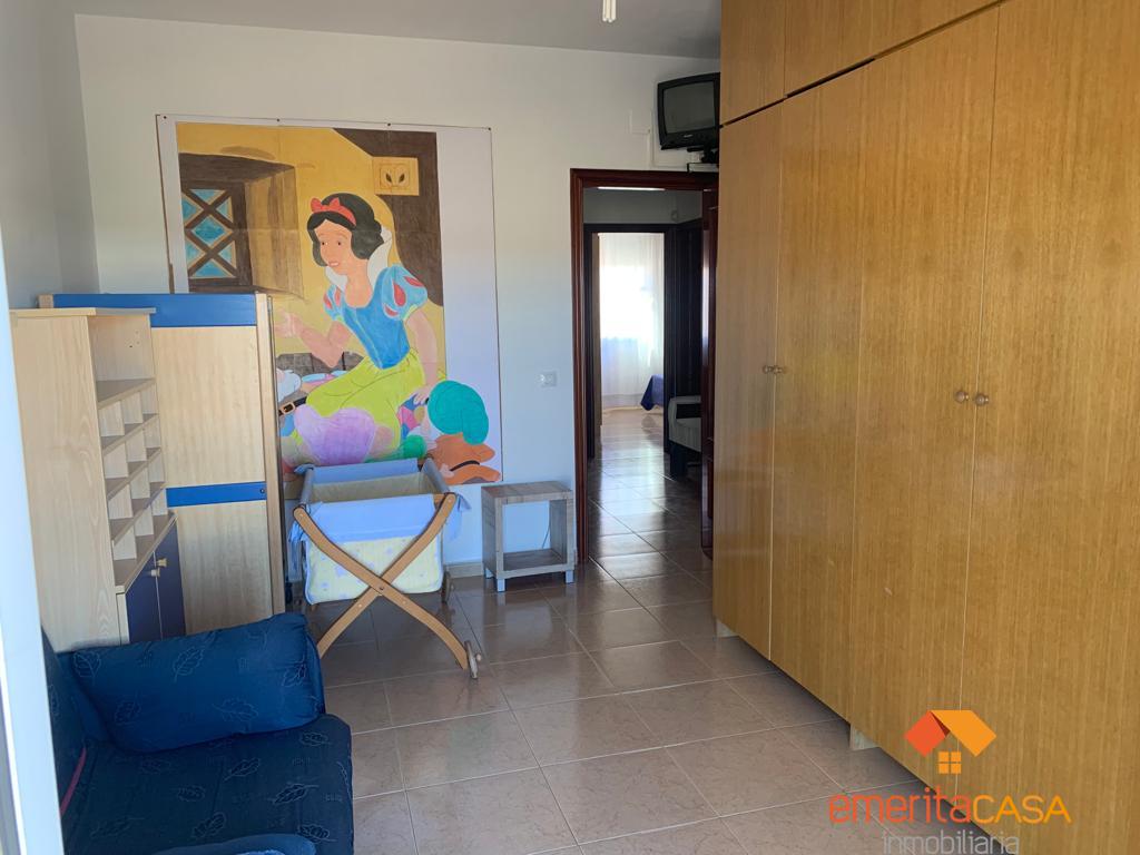 For sale of chalet in Guareña