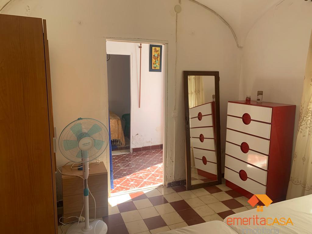 For sale of house in Valverde de Mérida