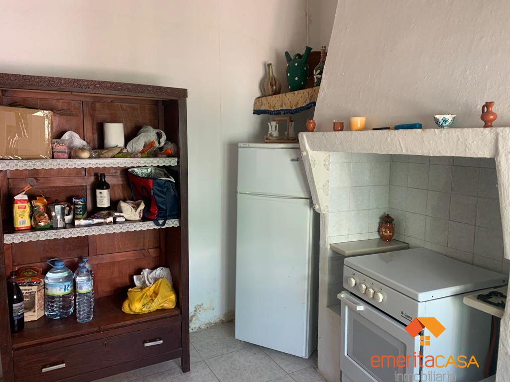 For sale of house in Valverde de Mérida