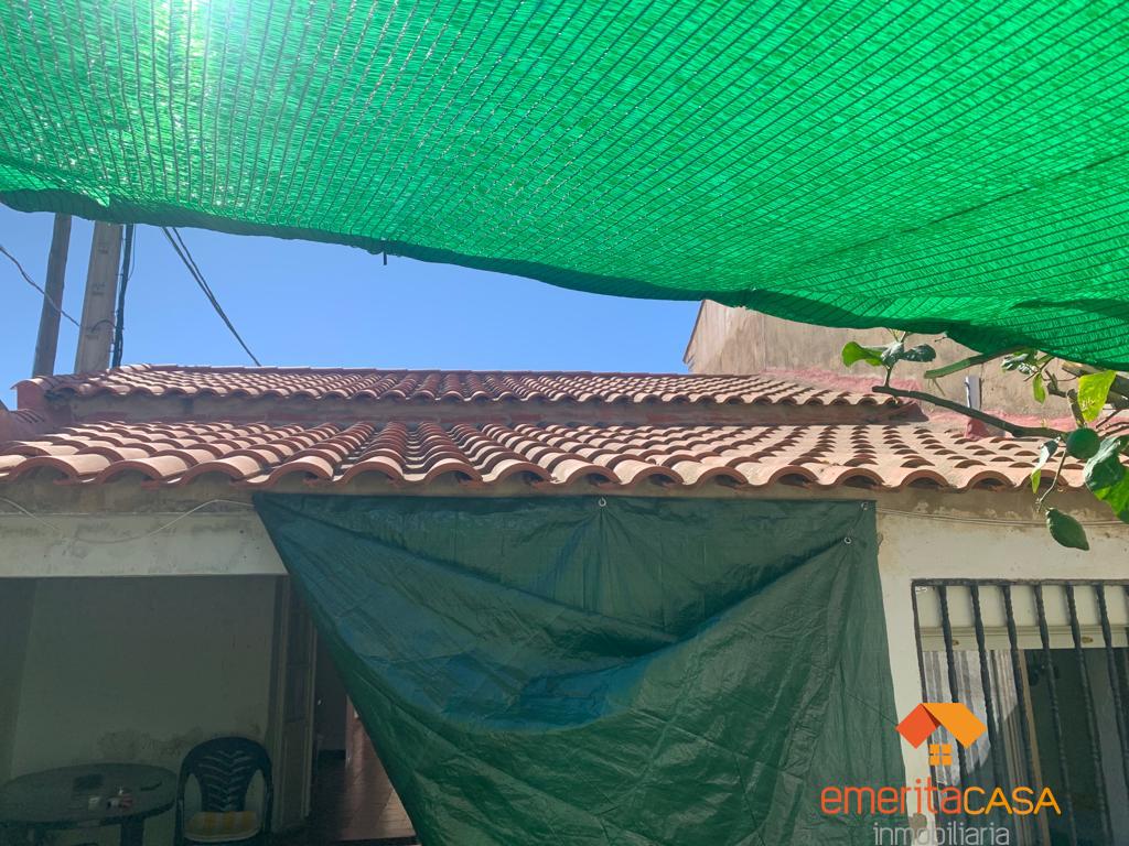 For sale of house in Valverde de Mérida
