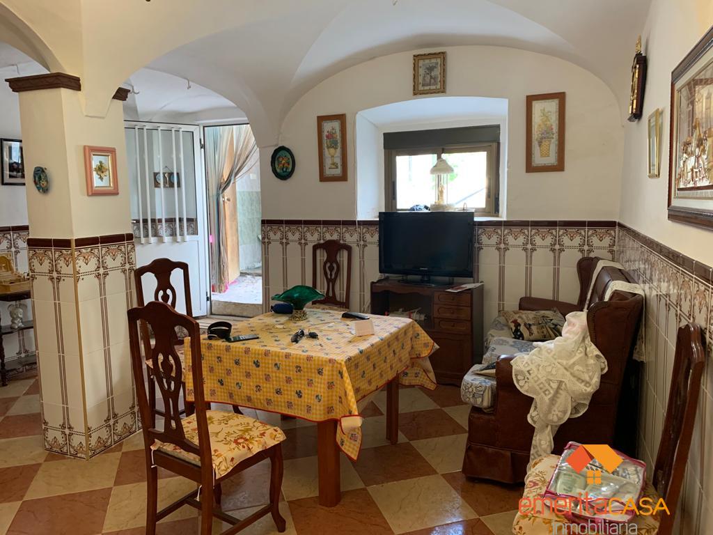 Venta de casa en Aljucén